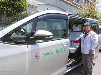 送迎車