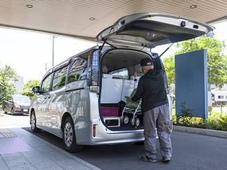 送迎車